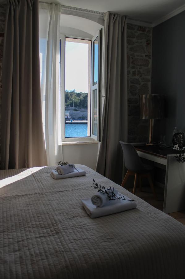 Olife Guesthouse Milna  Eksteriør billede